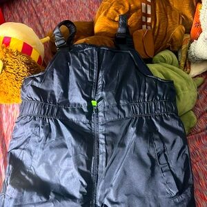 London Fog winter jumpsuit. Like new. Never been used. No tags